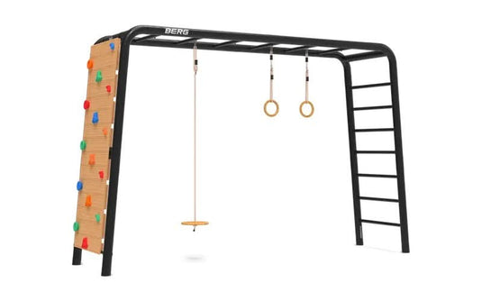 large playbase in the colour black with disc swing, 2 rings and rock climbing wall included