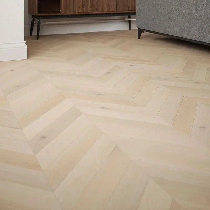 Load image into Gallery viewer, mountain chalk chevron rustic oak flooring