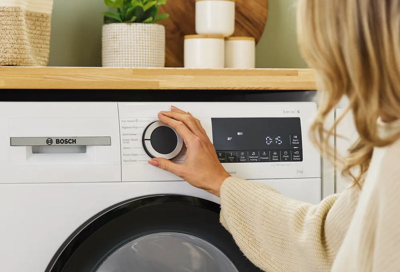 Load image into Gallery viewer, Bosch Series 6 Washing Machine | 9kg | 1400 Spin | White | WGG24400GB