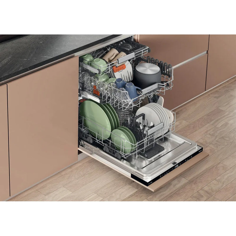 Załaduj obraz do przeglądarki galerii, Hotpoint Hydroforce Integrated Full Size Dishwasher with Maxi Space Tub | H8IA115M4TUS UK