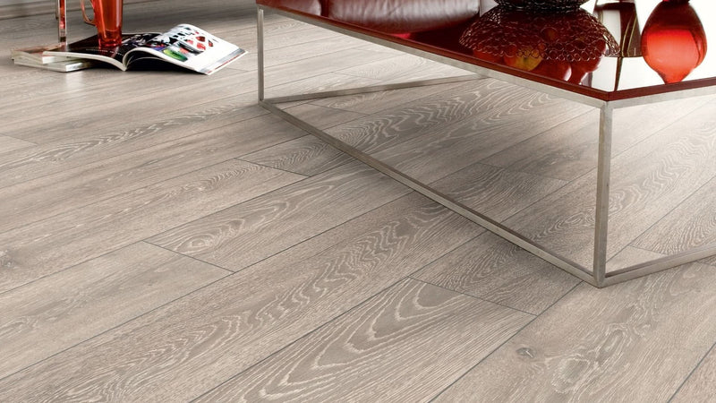 Завантажте зображення в засіб перегляду галереї, boulder oak laminate flooring on display in a home setting