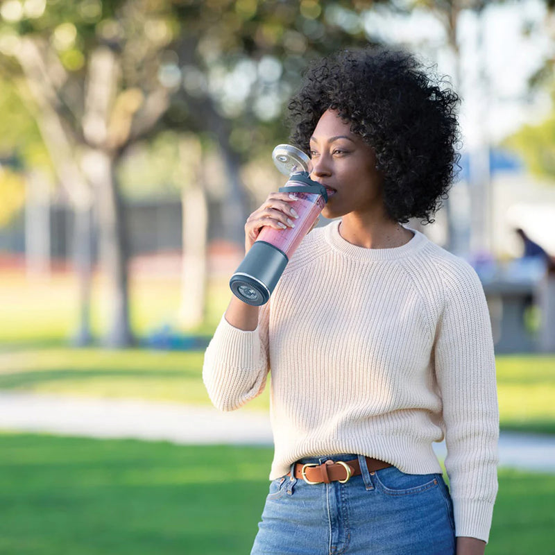 Załaduj obraz do przeglądarki galerii, Ninja Blast Cordless Portable Blender | Denim Blue | BC151UKNV