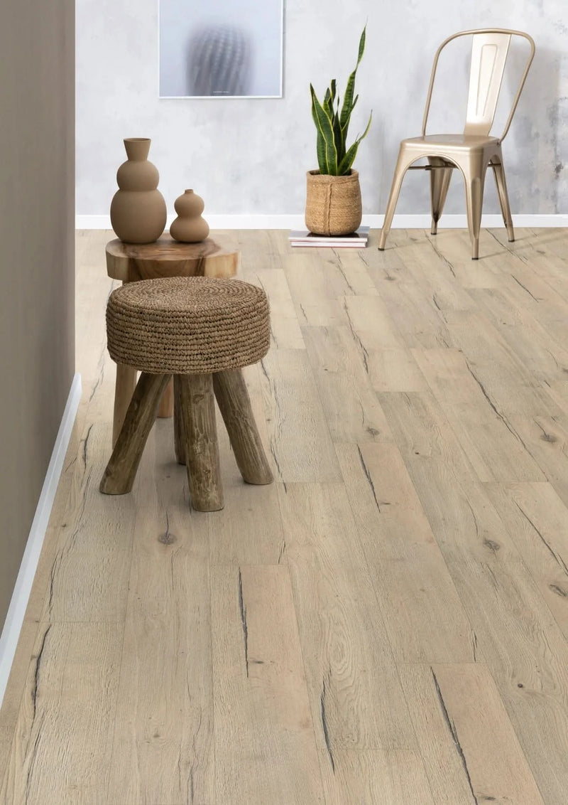 Load image into Gallery viewer, valley oak smoke aqua laminate flooring displayed in a hallway