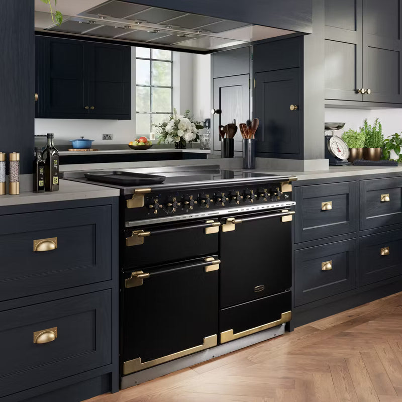 Load image into Gallery viewer, Rangemaster Elise Luxe 110 Black Edition Antique Brass Handles | Induction | ELS110EIGB/BE