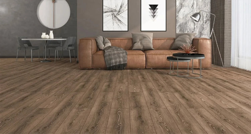 Załaduj obraz do przeglądarki galerii, bosphorus oak laminate flooring on display in a living room
