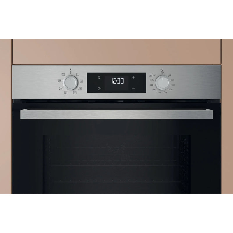 Załaduj obraz do przeglądarki galerii, Hotpoint Class 3 Single Fan Oven | Diamond Cleaning | 71L | A | Stainless Steel | HO3K55HXUK