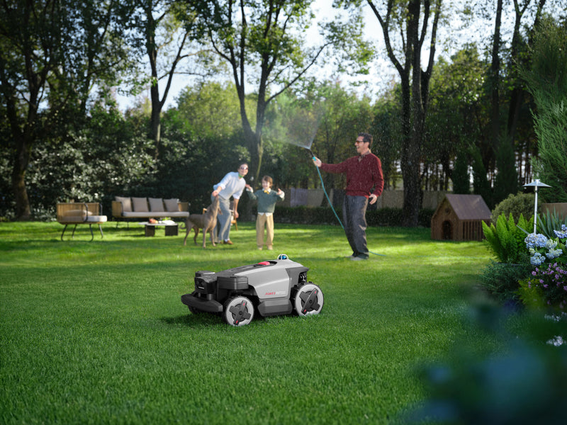 Завантажте зображення в засіб перегляду галереї, Roborock RockMow Z120 4 Wheel Drive LiDAR Robotic Mower | 2000m2 | Z120LIDAR
