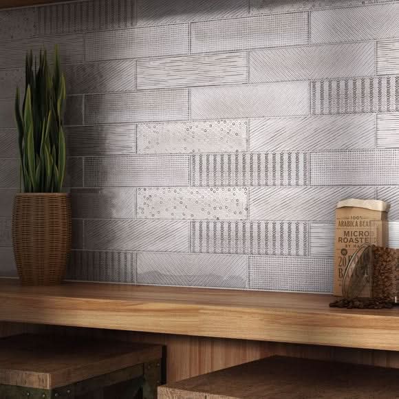 Завантажте зображення в засіб перегляду галереї, splendours tile in fabric grey, 7.5x30cm in the kitchen
