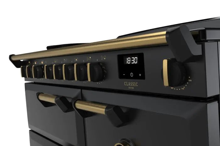 Załaduj obraz do przeglądarki galerii, Rangemaster Classic Deluxe 100 Induction Charcoal Black with Antique Brass Trim | CLDL100EIPCBL/AB1