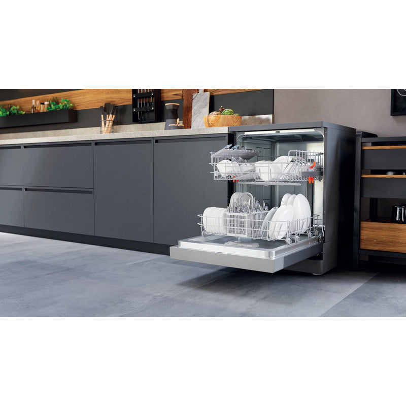 Load image into Gallery viewer, Hotpoint Full Size Freestanding Dishwasher | H2F HL626 X UK