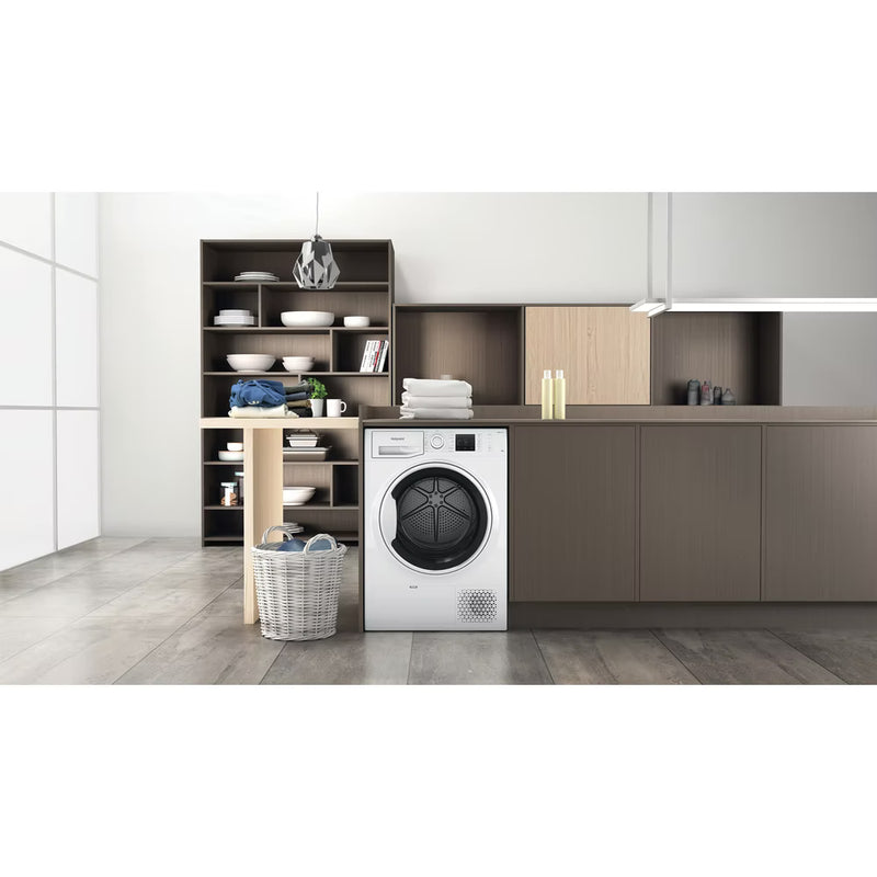 Load image into Gallery viewer, Hotpoint 8KG Heat Pump Tumble Dryer | White | NT M10 81WK