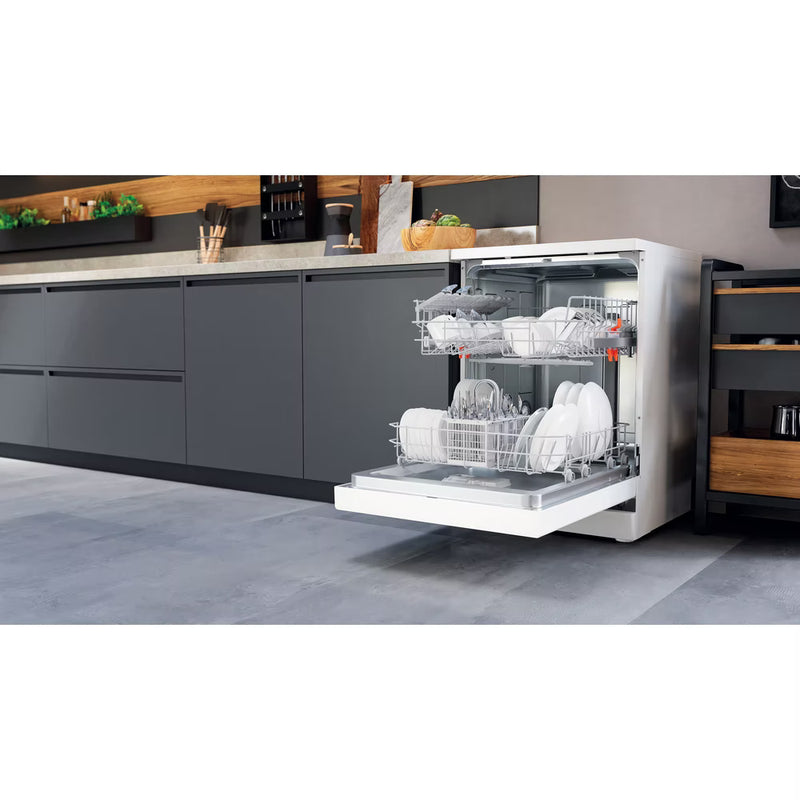 Load image into Gallery viewer, Hotpoint Freestanding Dishwasher | 14 Place Settings | Full Size | H2FHL626UK