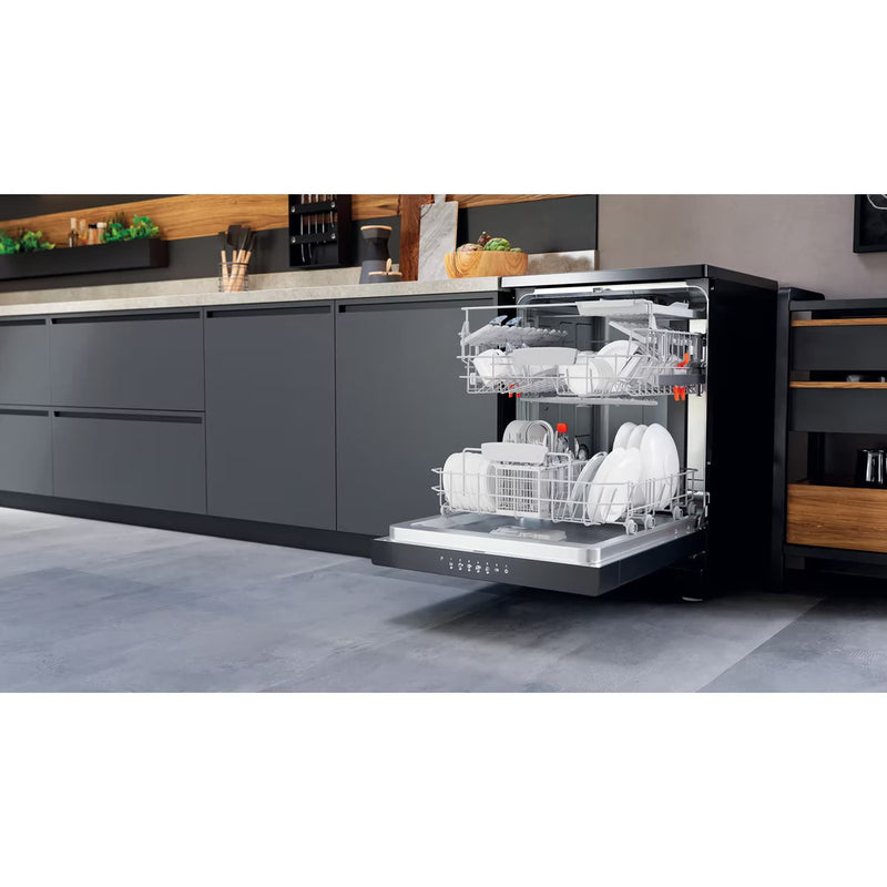 Завантажте зображення в засіб перегляду галереї, Hotpoint Freestanding Dishwasher | 14 Place Settings | Black | HFC3C26WCBUK