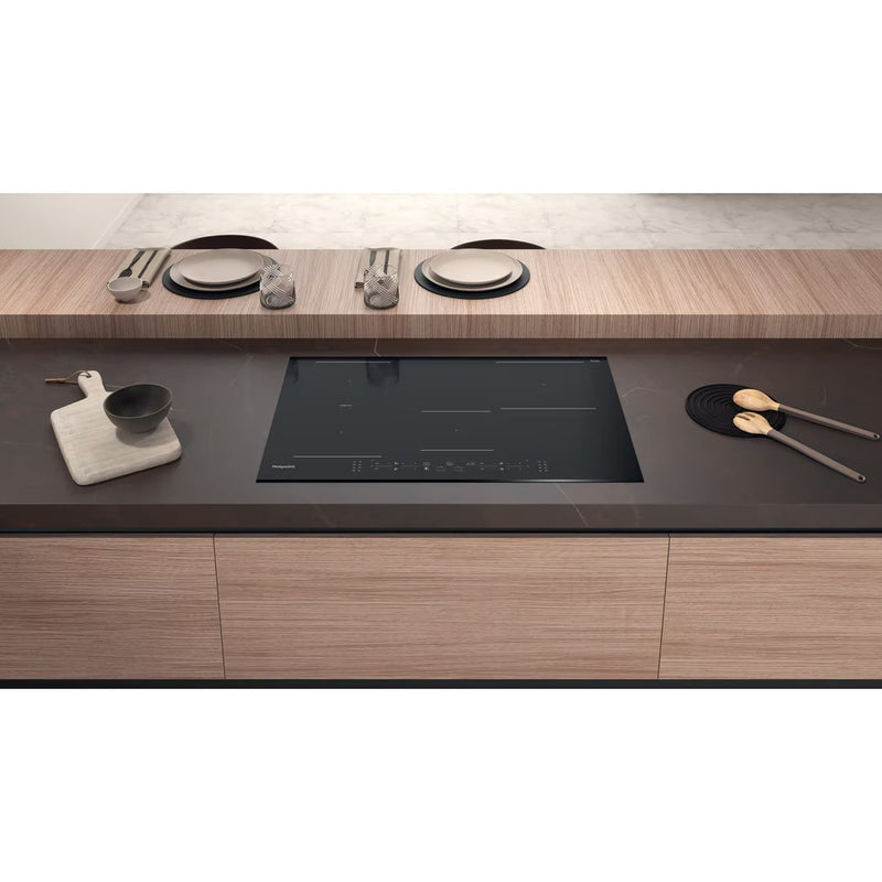 Load image into Gallery viewer, Hotpoint My Menu Induction Hob | Black | 9 Power Levels | Touch Control with Combi Duo And Boost Power | TB3977BBF