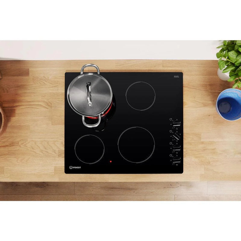 Load image into Gallery viewer, Indesit Ceramic Hob | 60CM | Black Glass | RI 860 C