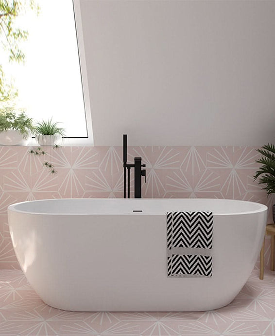 Sonas Andrea Freestanding Bath Inc Waste And Overflow 1555X745Mm | UBA00046