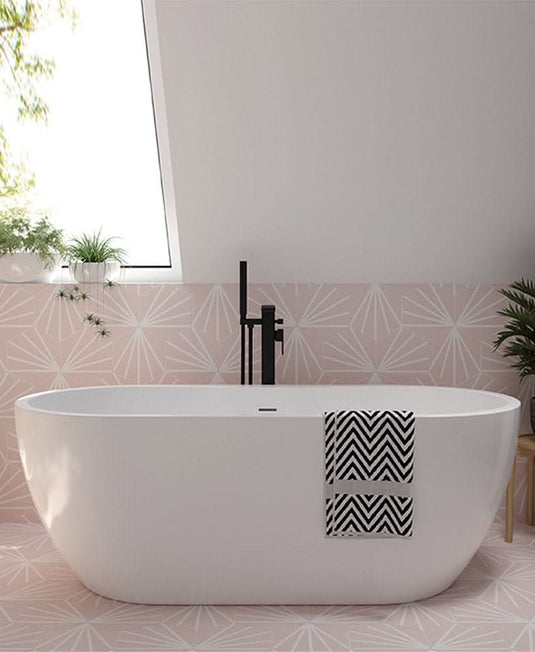 Sonas Andrea Freestanding Bath Inc Waste And Overflow 1655X745Mm | UBA00047