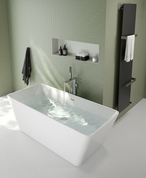 bath with overflow and waste 