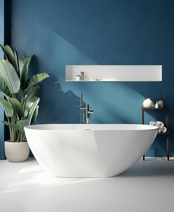 white bath with a waste and overflow