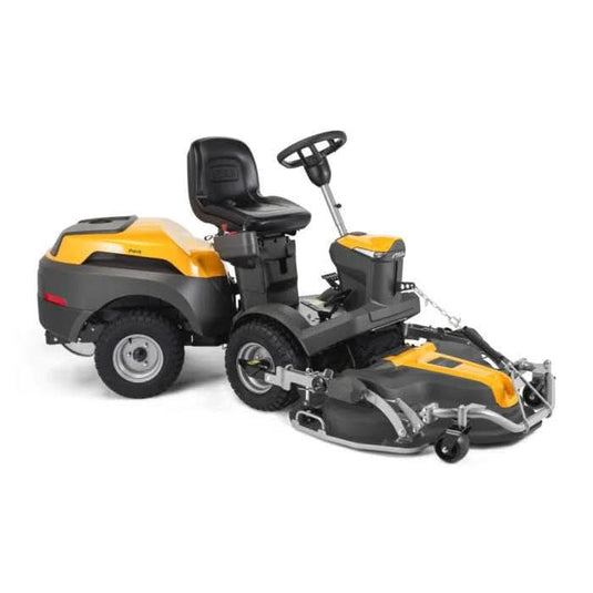 stiga park 500Wx hydrostatic 4wd combi deck in black and yellow