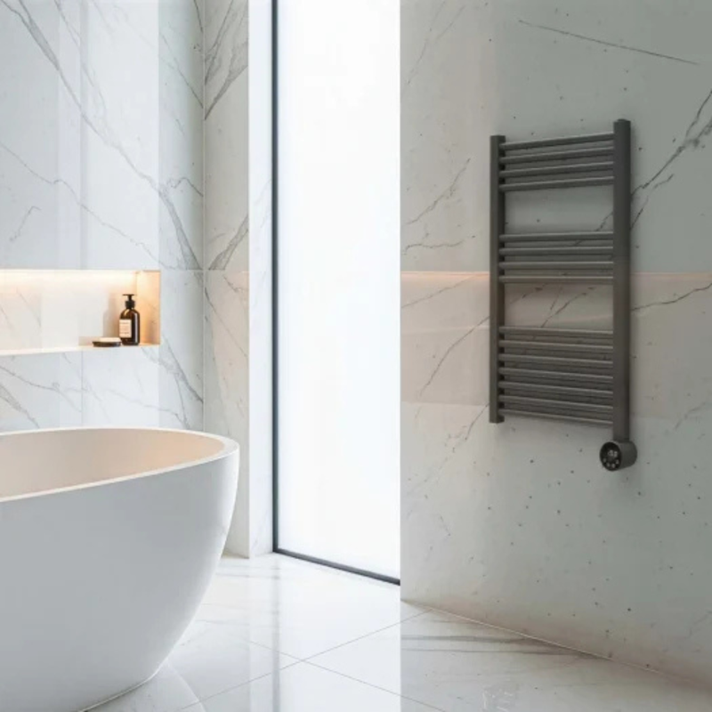 Завантажте зображення в засіб перегляду галереї, Luceco Masterplug Smartenergy Towel Rail 500W | 800X500Mm | Anthracite Grey | TWL50G80-MP
