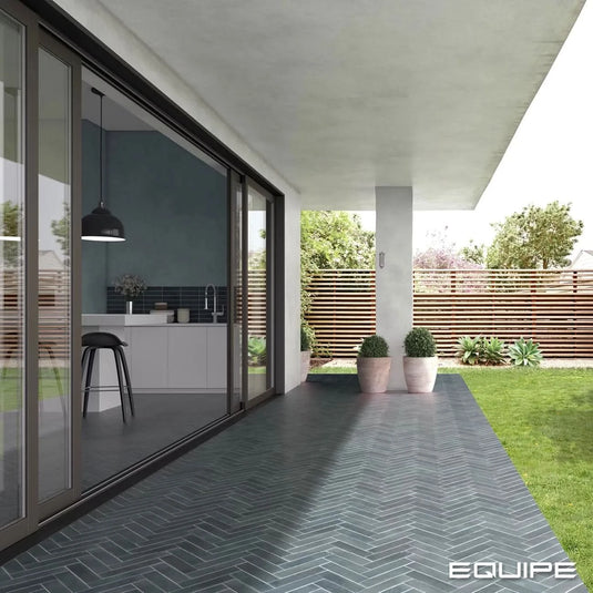 argile tile in glacier, 6x24.6cm on the patio as floor tile