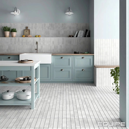 argile tile in ice, 6x24.6cm in the kitchen