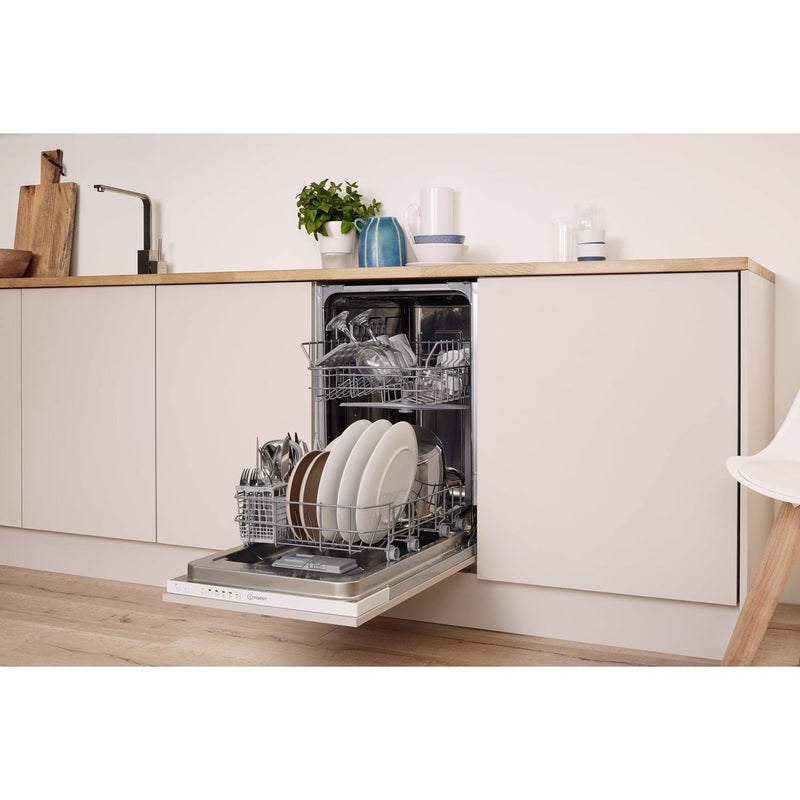 Load image into Gallery viewer, Indesit Integrated Dishwasher | Slimline | DSIE 2B10 UK N
