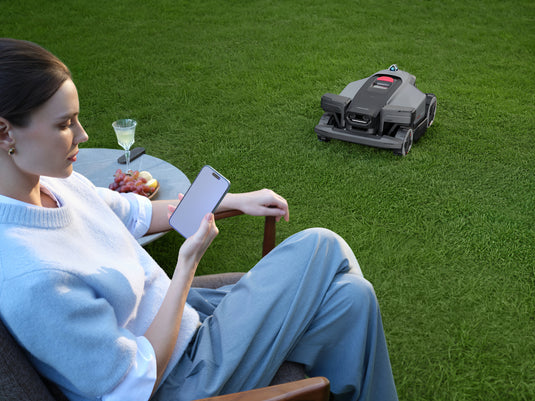 Roborock RockMow Z120 4 Wheel Drive LiDAR Robotic Mower | 2000m2 | Z120LIDAR