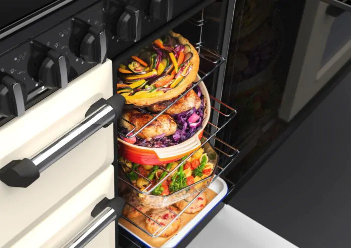 Załaduj obraz do przeglądarki galerii, Rangemaster Classic 100 Induction Pale Cream with Chrome Trim | CL100EIPPCR/CM1 14206
