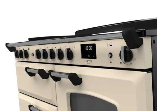 Rangemaster Classic Deluxe Oc 110 Induction Pale Cream with Chrome Trim | CLDLO110EIPPCR/CM1