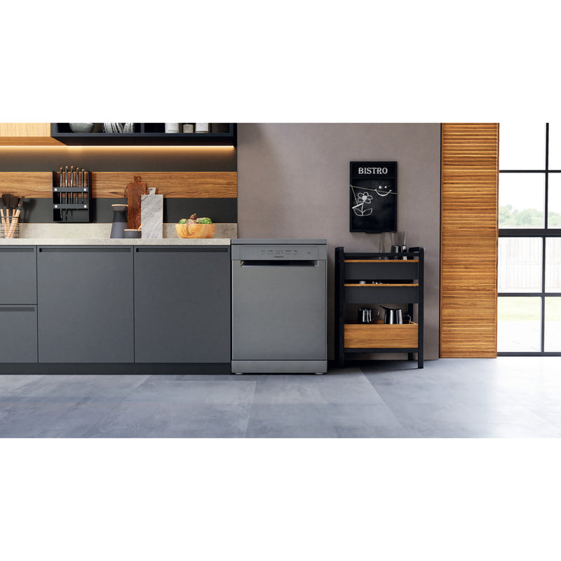 Load image into Gallery viewer, Hotpoint Full Size Freestanding Dishwasher | H2F HL626 X UK
