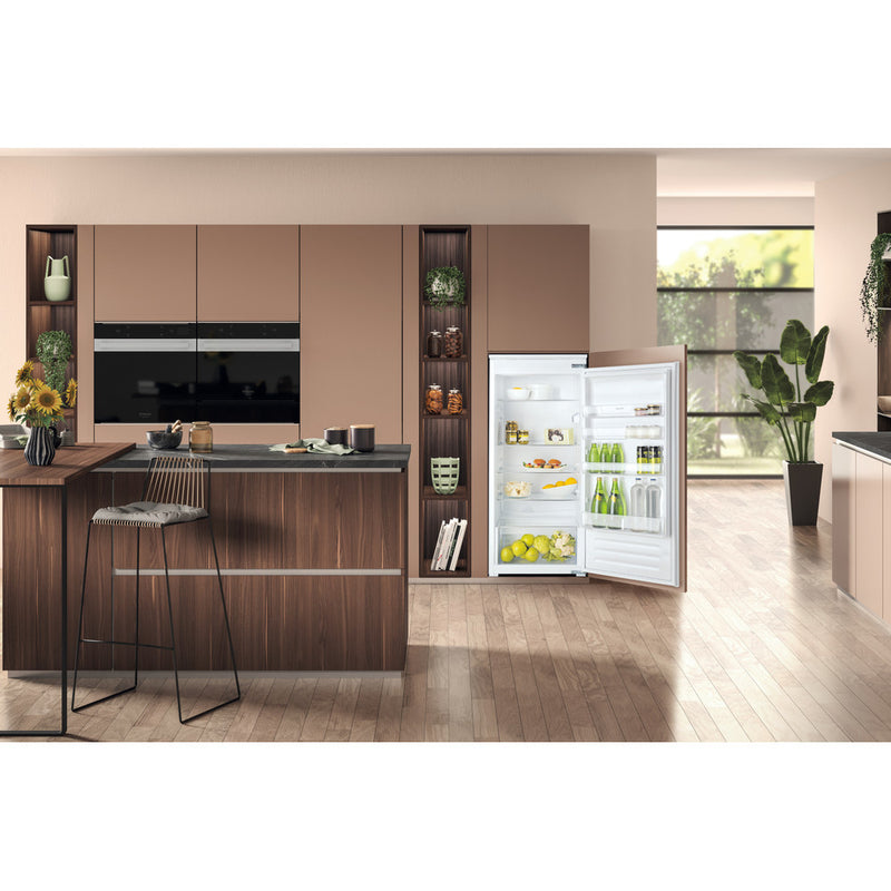 Załaduj obraz do przeglądarki galerii, Hotpoint Integrated Larder Fridge | 122x55cm | White | HS 12 A1 D.UK 2
