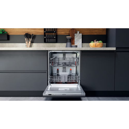 Hotpoint Built-In Dishwasher | 14 Place Settings | Full Size | HIC3C26WUKN