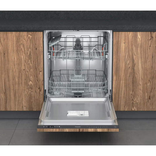 Hotpoint Built-in Dishwasher | Black | 14 Place Setting | H2IHD526BUK