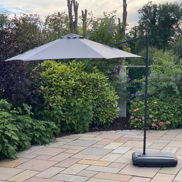 2.7m grey cantilever parasol (base not included)