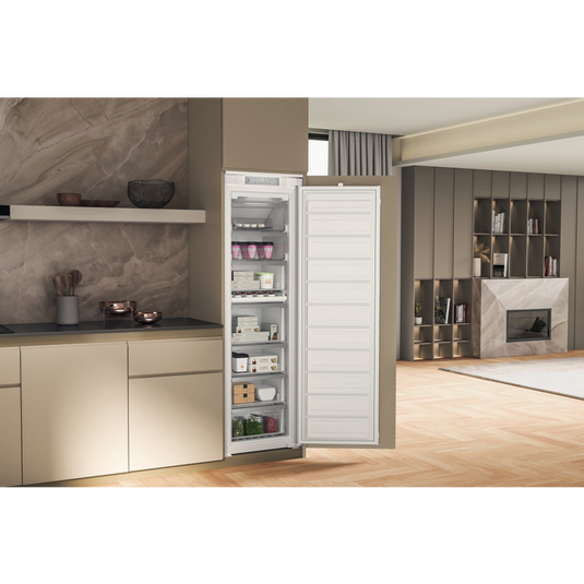 Whirlpool Freezer | 177x54cm | WHSD18F023C1