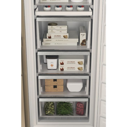 Whirlpool Freezer | 177x54cm | WHSD18F023C1