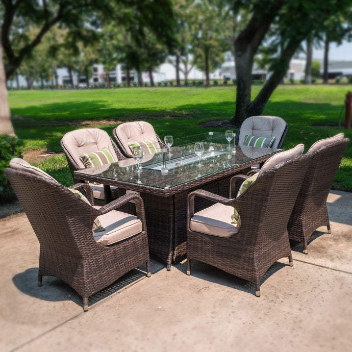 6 seater set with rectangular table and a firepit in a natural colour 