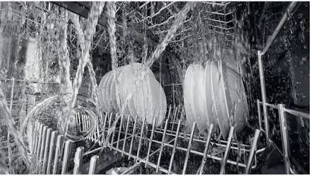 Hotpoint Hydroforce Integrated Full Size Dishwasher with Maxi Space Tub | 15 Place Settings | H8I HP42 L UK