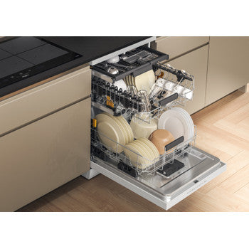 Whirlpool Freestanding Full Size Dishwasher | White | 14 Place Setting | E Rated | W2F HD626 UK