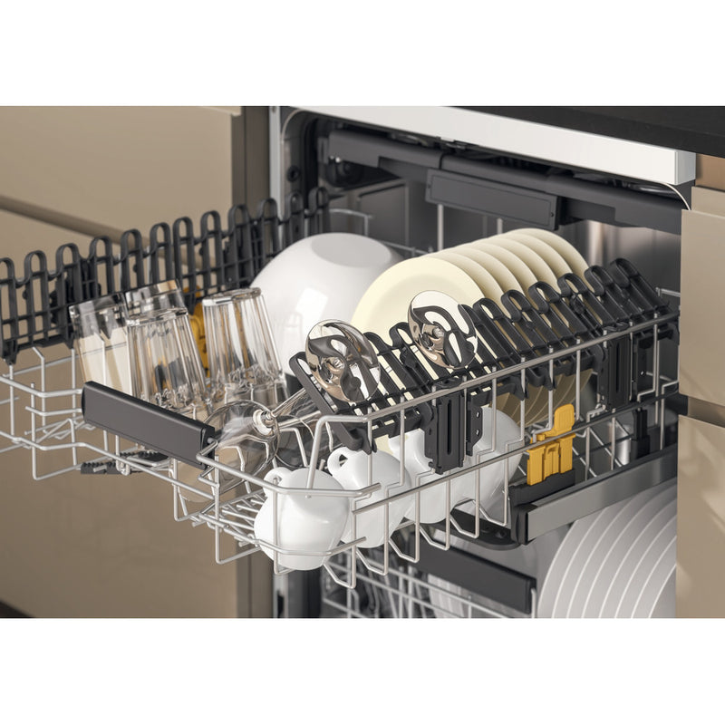 Load image into Gallery viewer, Whirlpool Full Size MaxiSpace Dishwasher with Flexible 3rd Rack | White | 15 Place Settings | D Rated | W7F HP33 UK

