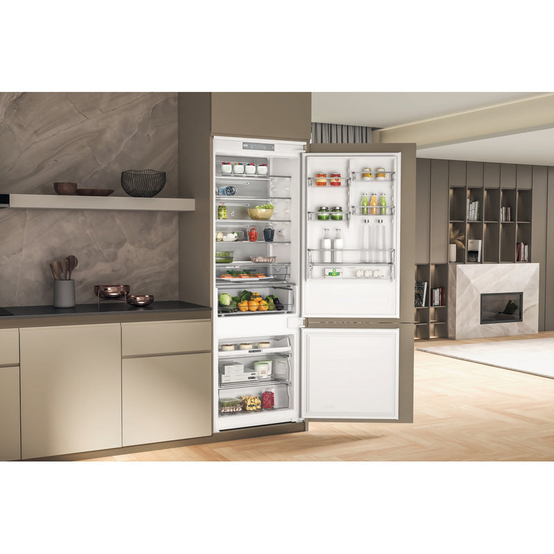 Load image into Gallery viewer, Whirlpool Fridge Freezer | 193x69cm | WH SP70 T122 UK
