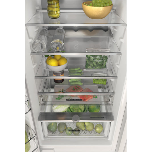 Whirlpool Built-in Total No Frost Fridge Freezer | White | 70/30 Split | WHC18 T332 P UK