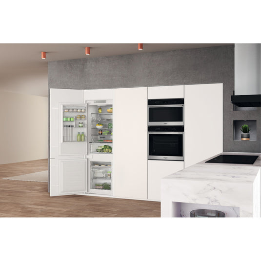 Whirlpool Built-in Total No Frost Fridge Freezer | White | 70/30 Split | WHC18 T332 P UK