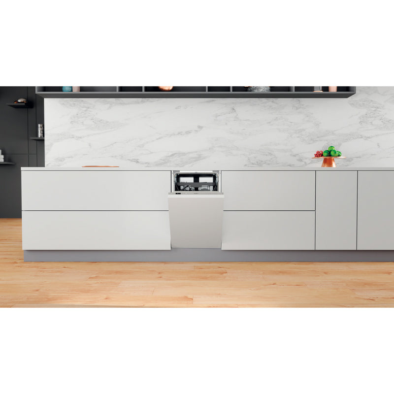 Load image into Gallery viewer, Whirlpool Slimline Dishwasher | WSIC 3M27 C UK N
