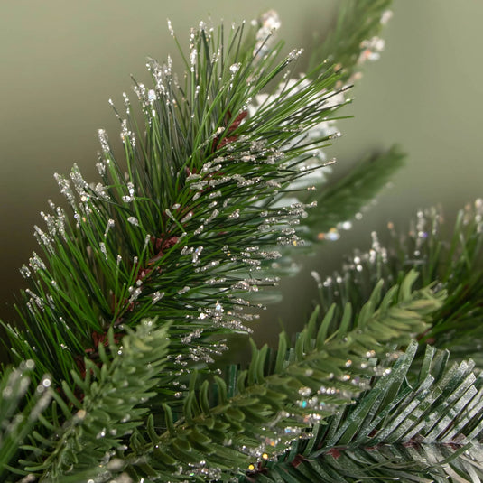 1.8M Fairmont Fir Garland PE/PVC Tips with Silver Glitter | TG199185